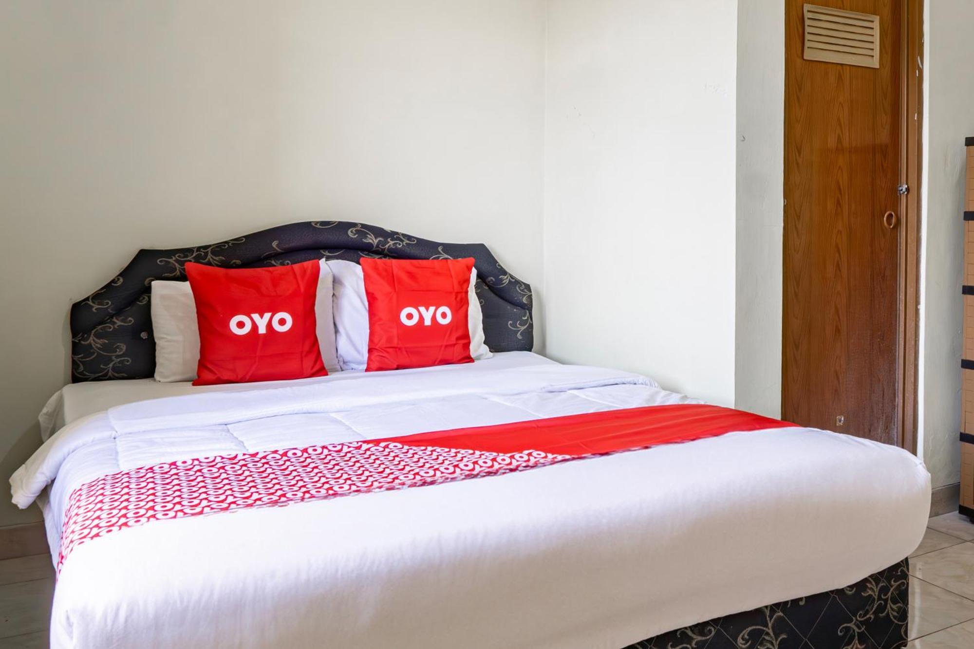 Oyo Family Inn Bandar Lampung Exterior foto